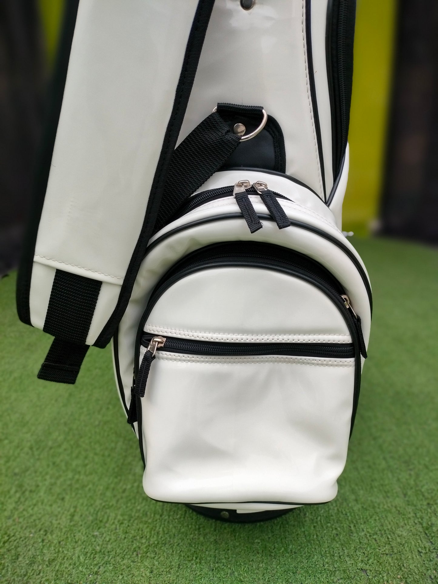 Old School Golf Bag - White