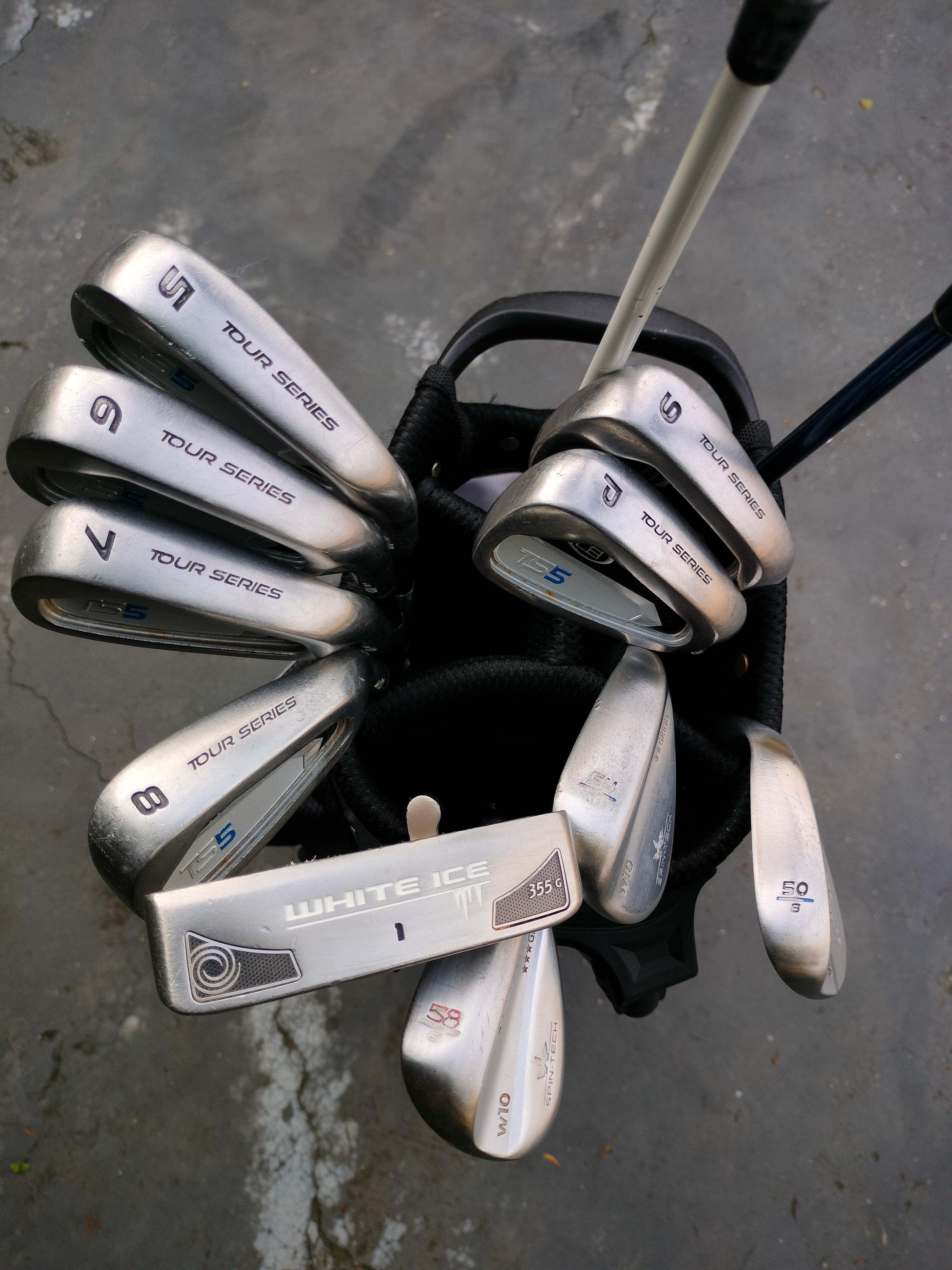 US Kids Tour Series TS5 W-10 57" - 12 Clubs Assorted Golf Set