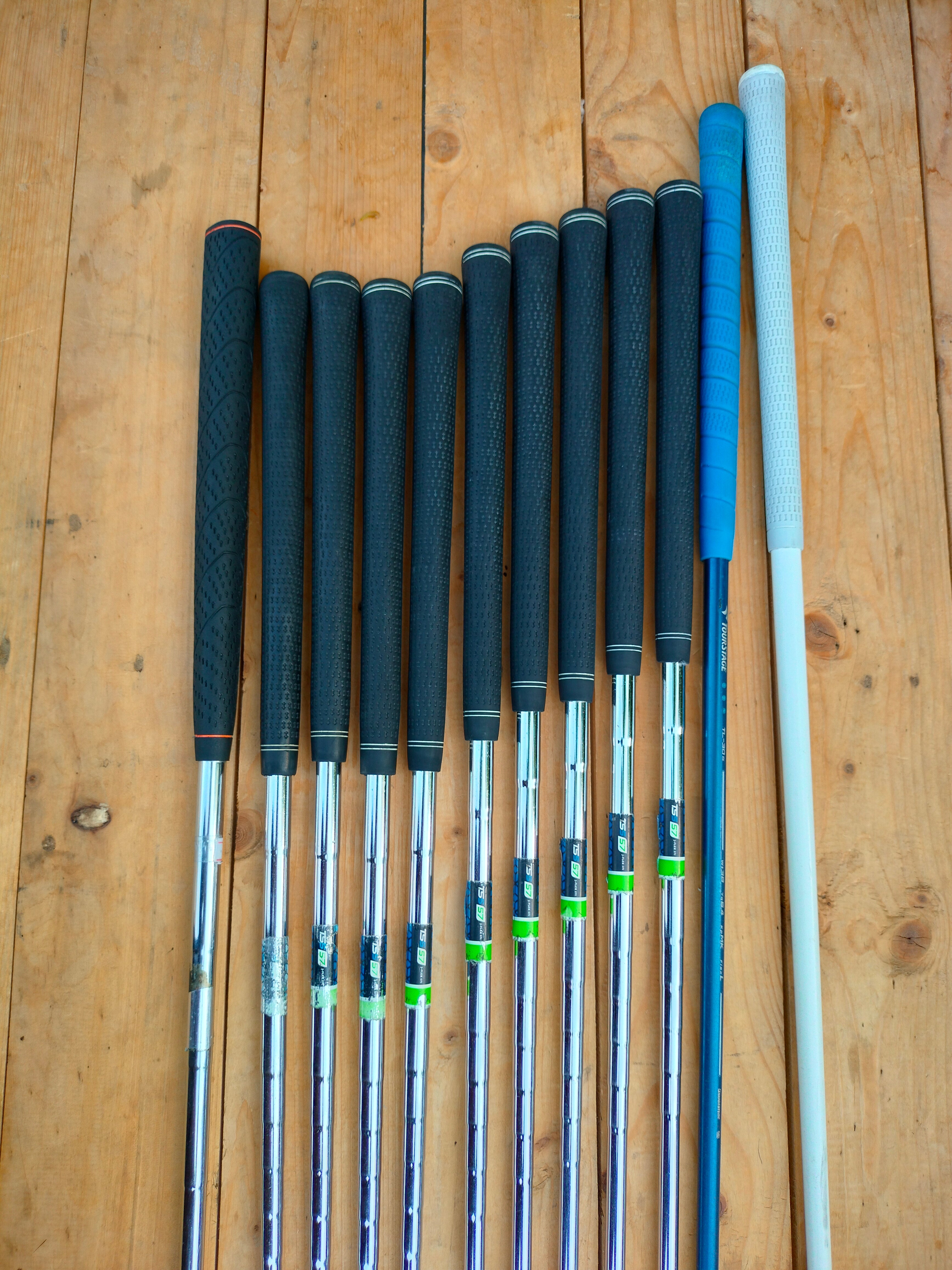 US Kids Tour Series TS5 W-10 57" - 12 Clubs Assorted Golf Set