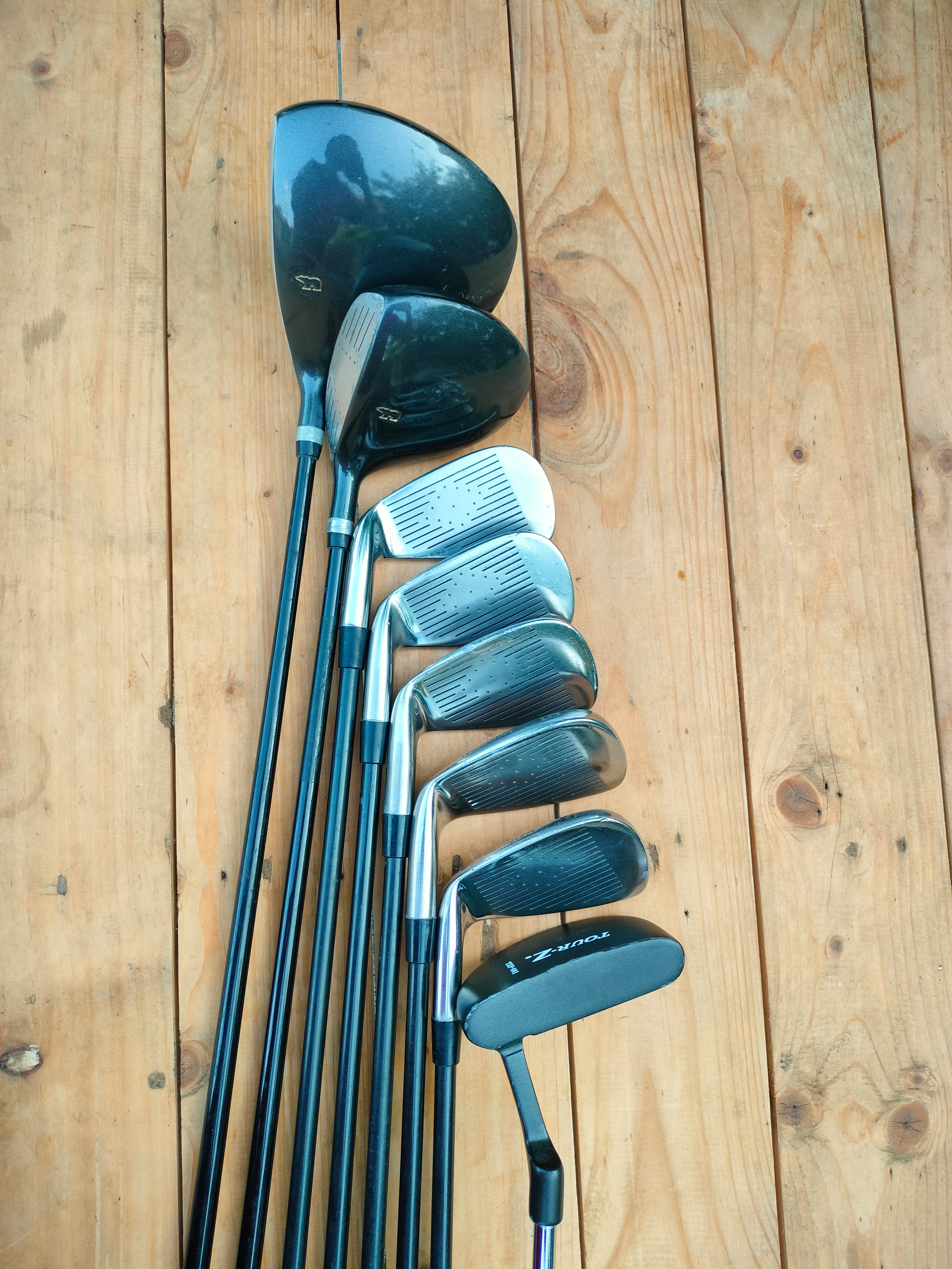 Wilson Golf Half Set - 8 clubs + Bag