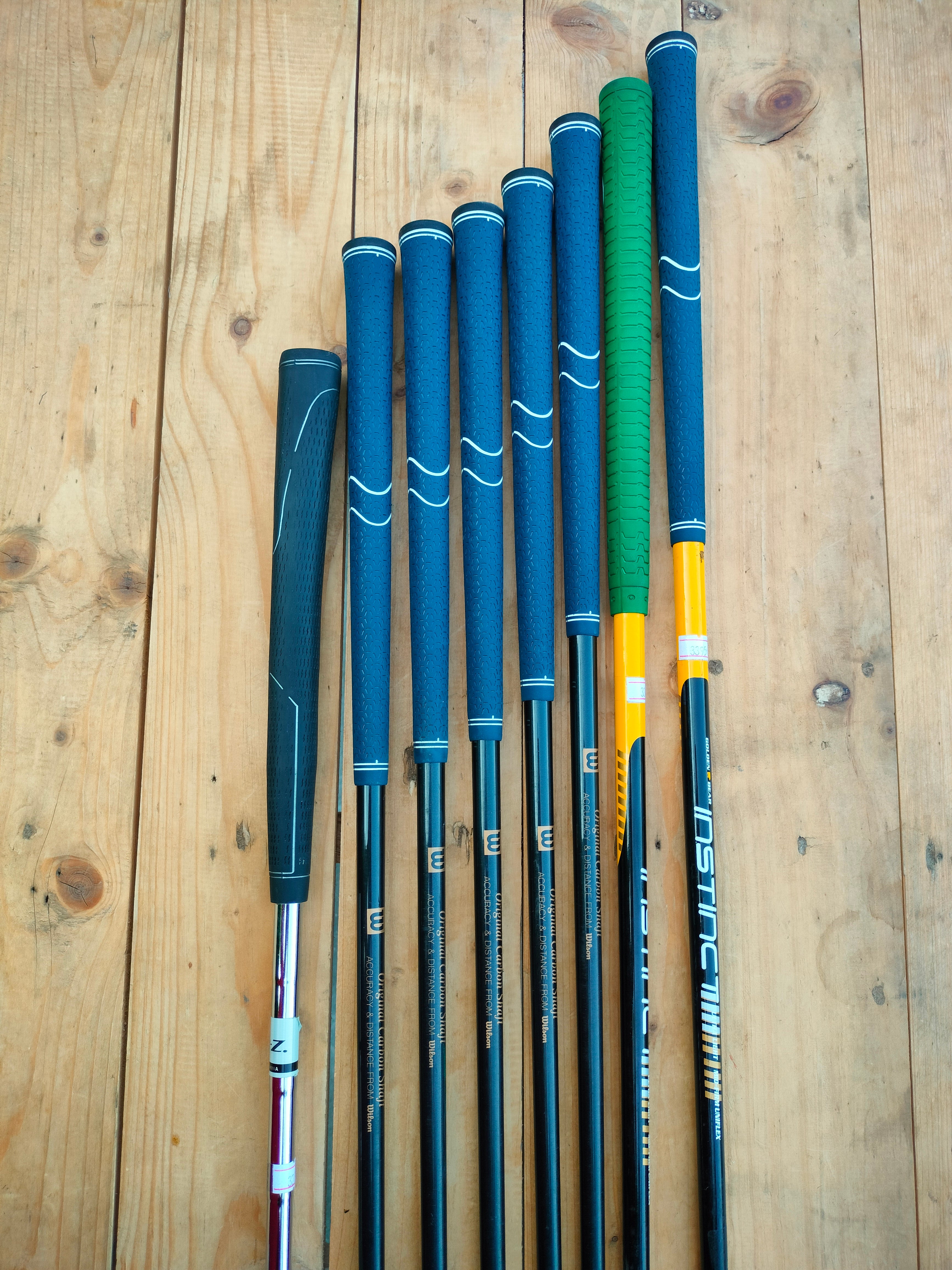 Wilson Golf Half Set - 8 clubs + Bag