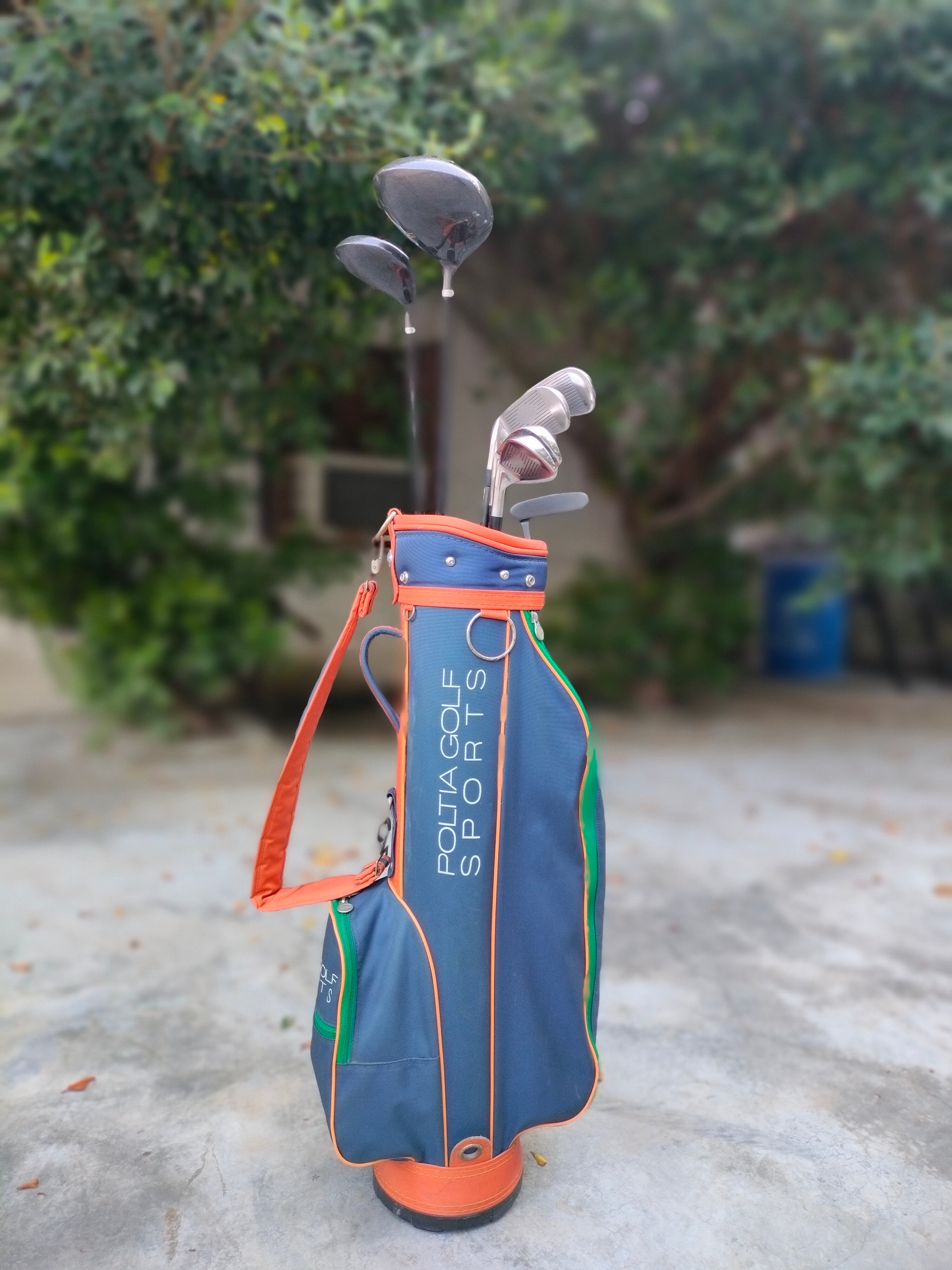 Wilson Golf Half Set - 8 clubs + Bag