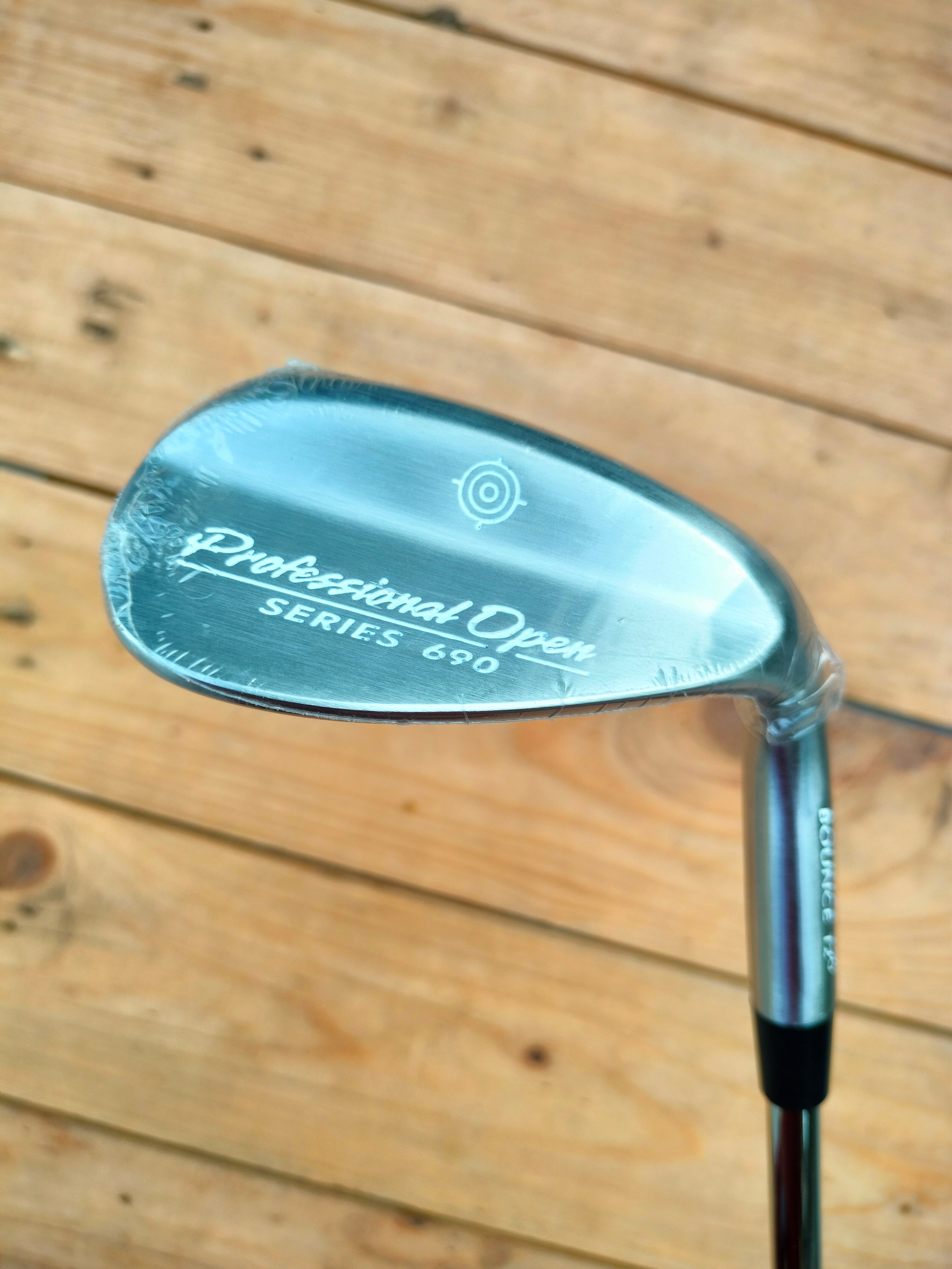 Professional Open Series 690 60° Lob Wedge