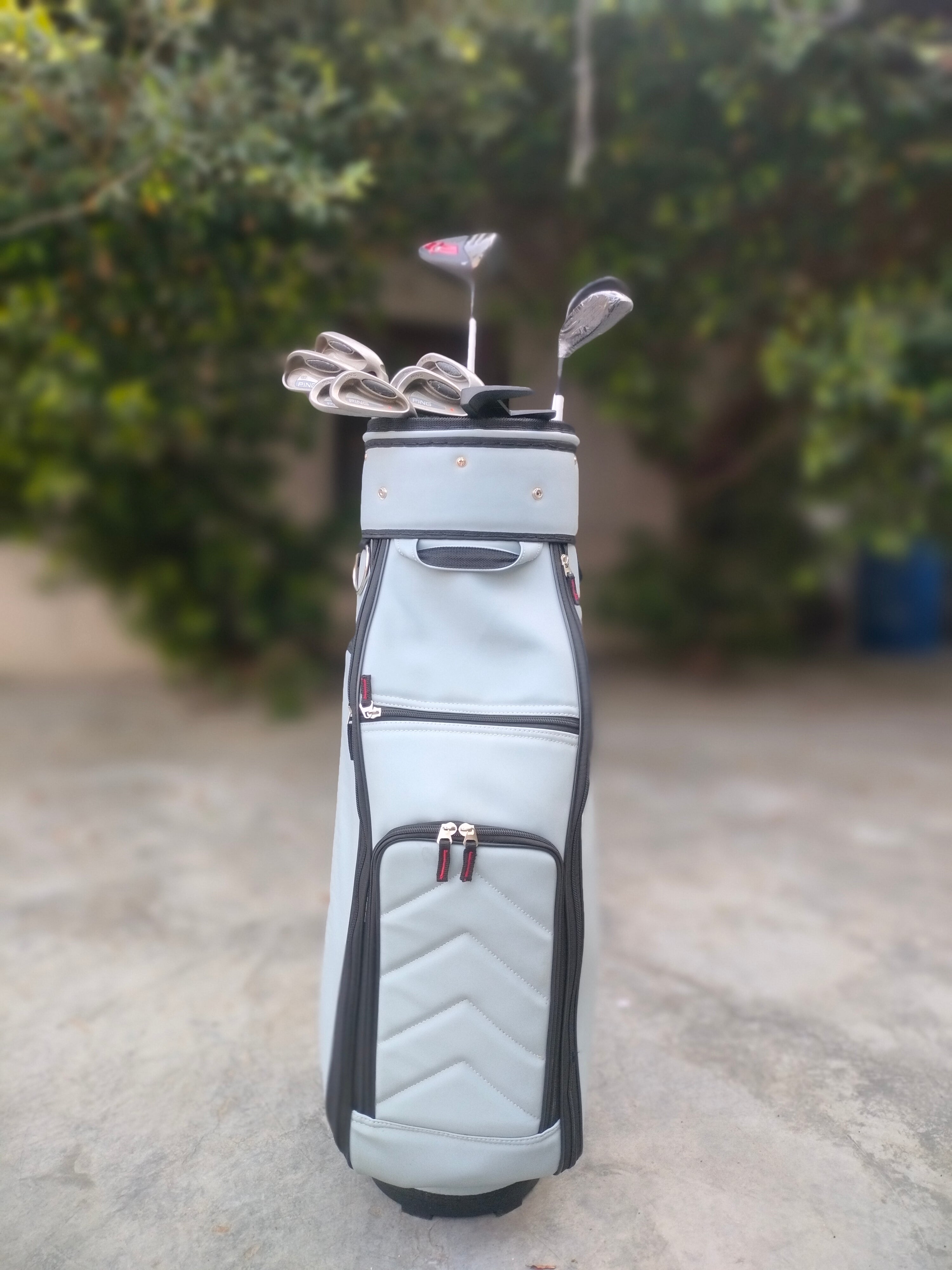 Ping Golf Assorted Ladies Full Set - 11 Clubs + Bag