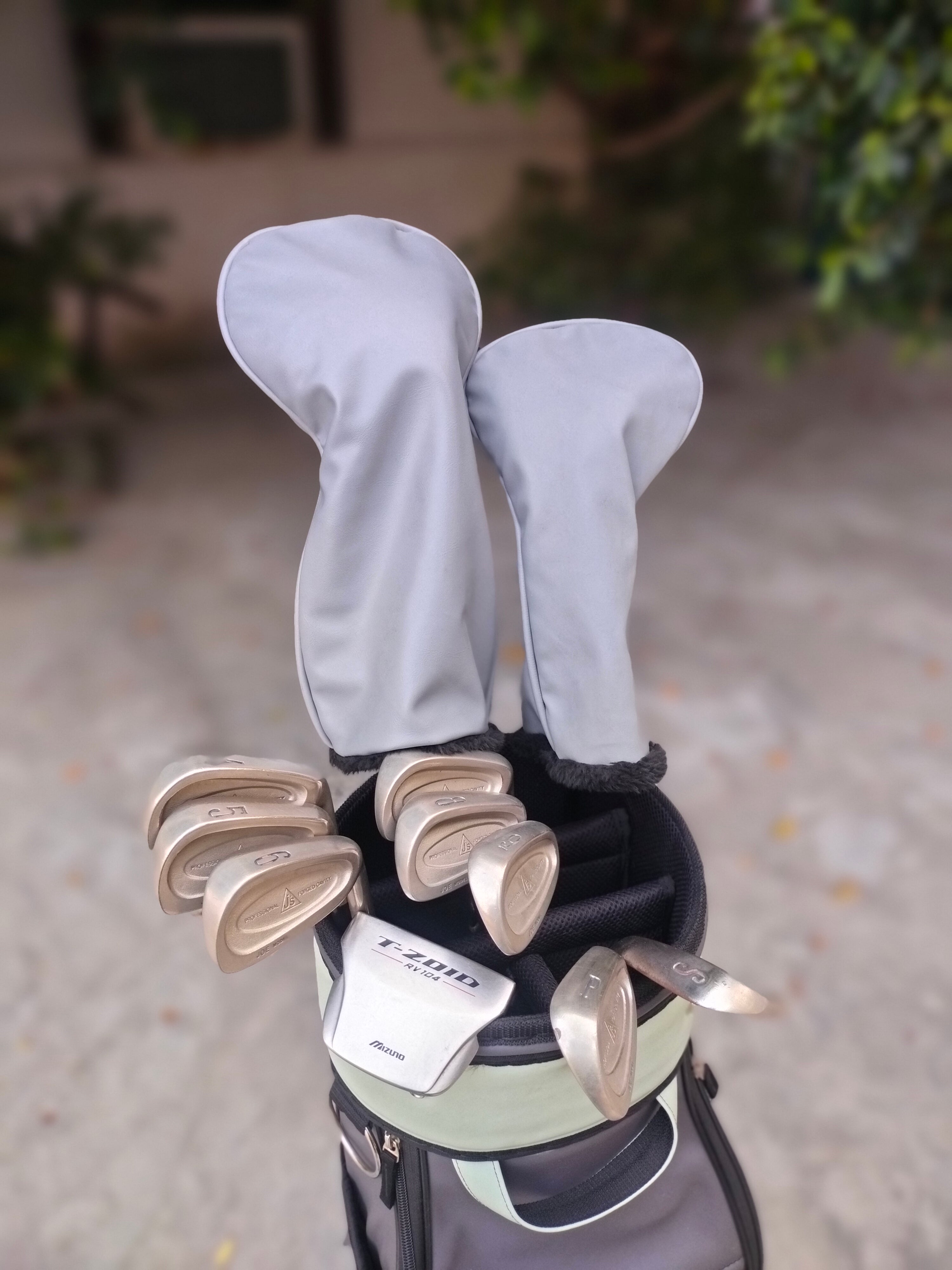 Bridgestone Golf Assorted Full Set - 11 clubs + Bag