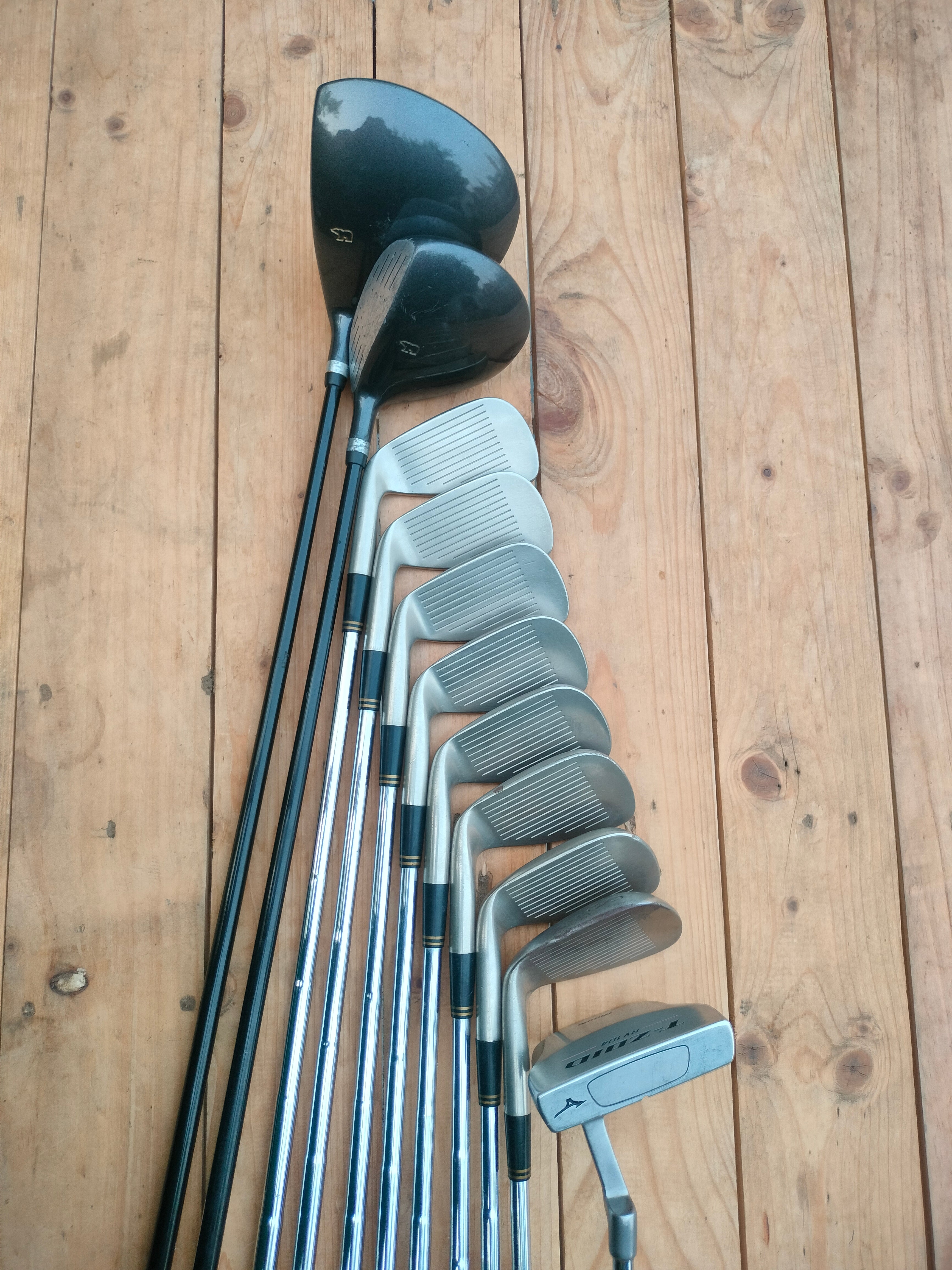 Bridgestone Golf Assorted Full Set - 11 clubs + Bag