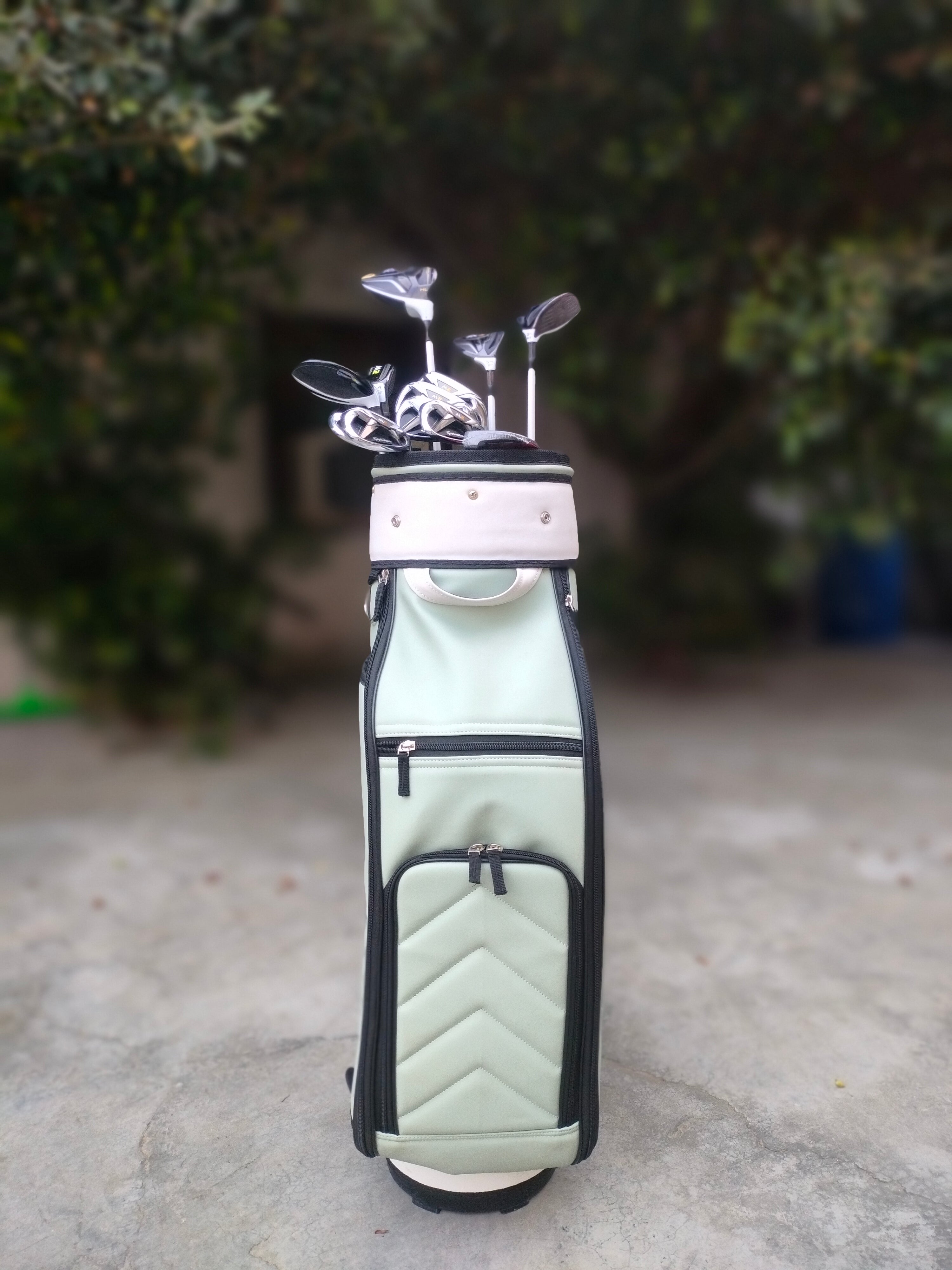 TaylorMade M2 Graphite Ladies Full Golf Set - 13 clubs + Bag