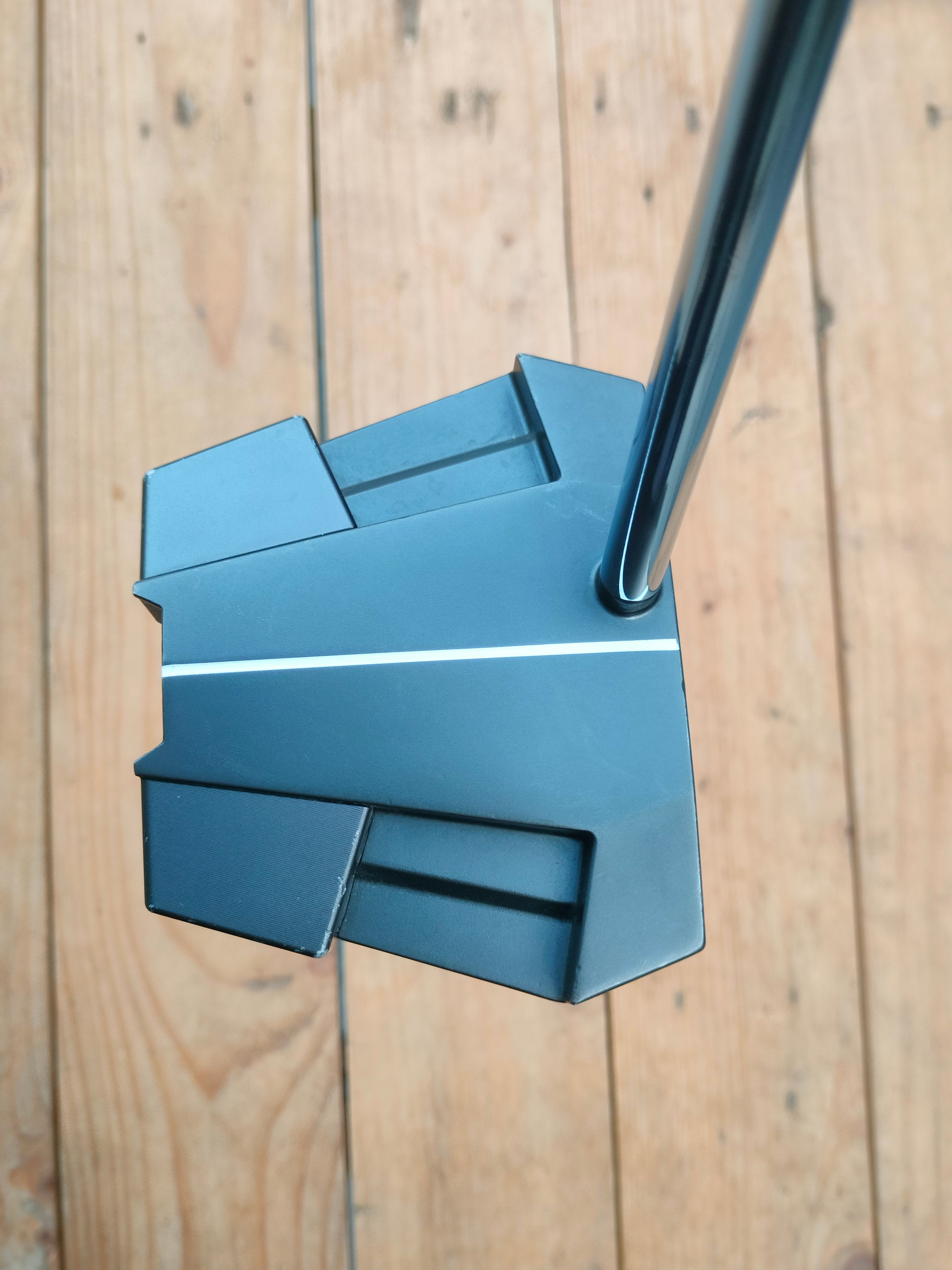 Odyssey Eleven Tour Lined CS Putter