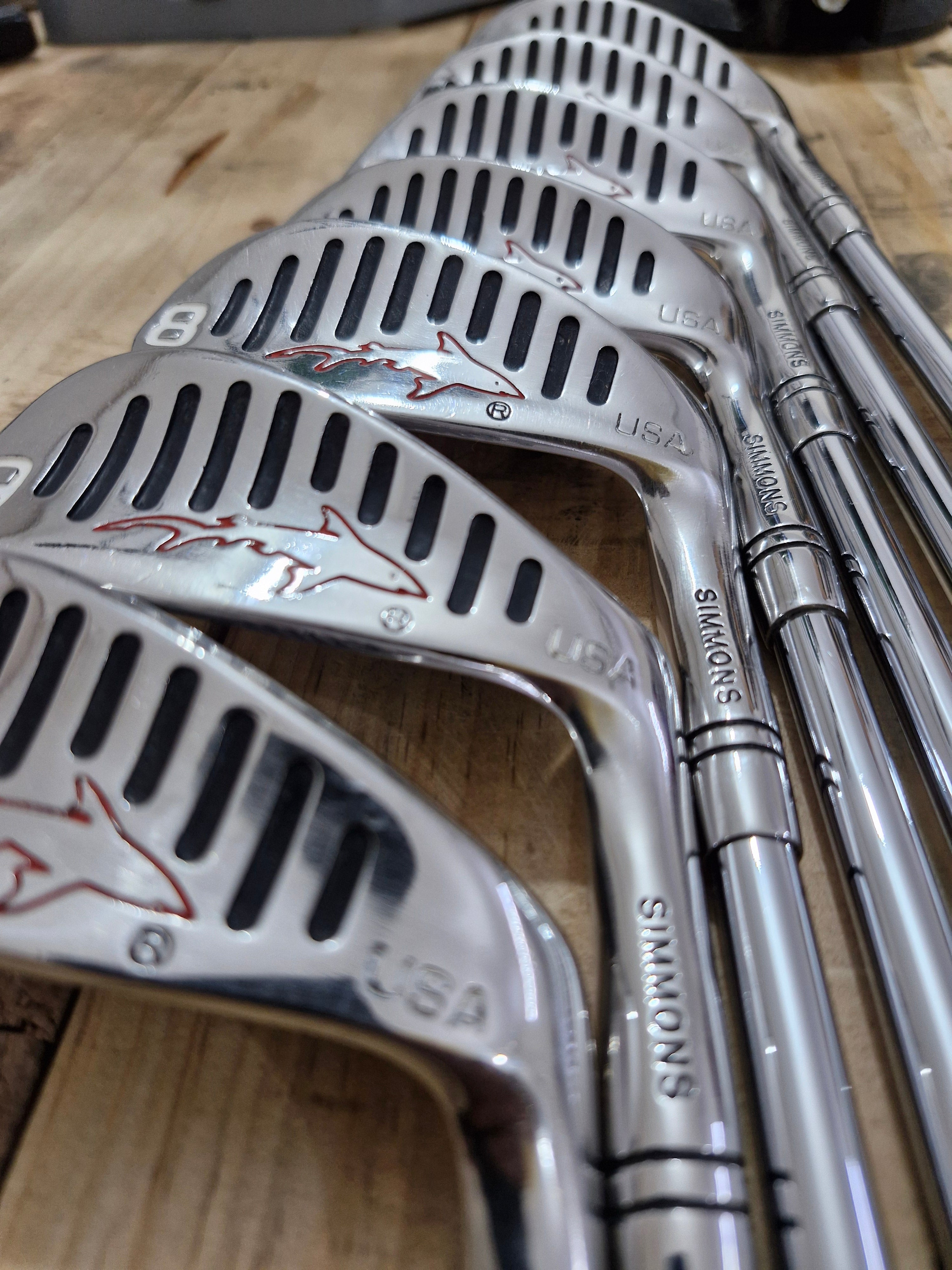 Piranha Simmons Iron Set 4-PW