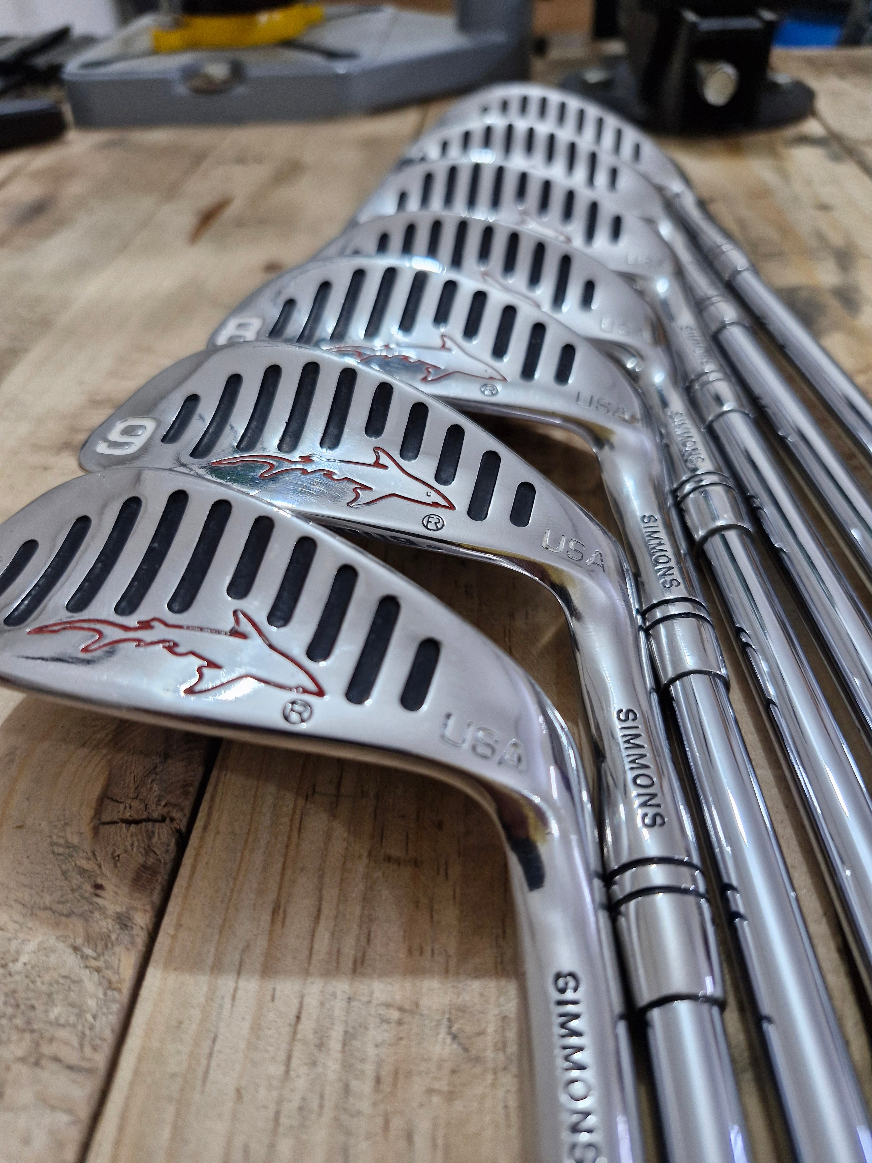 Piranha Simmons Iron Set 4-PW